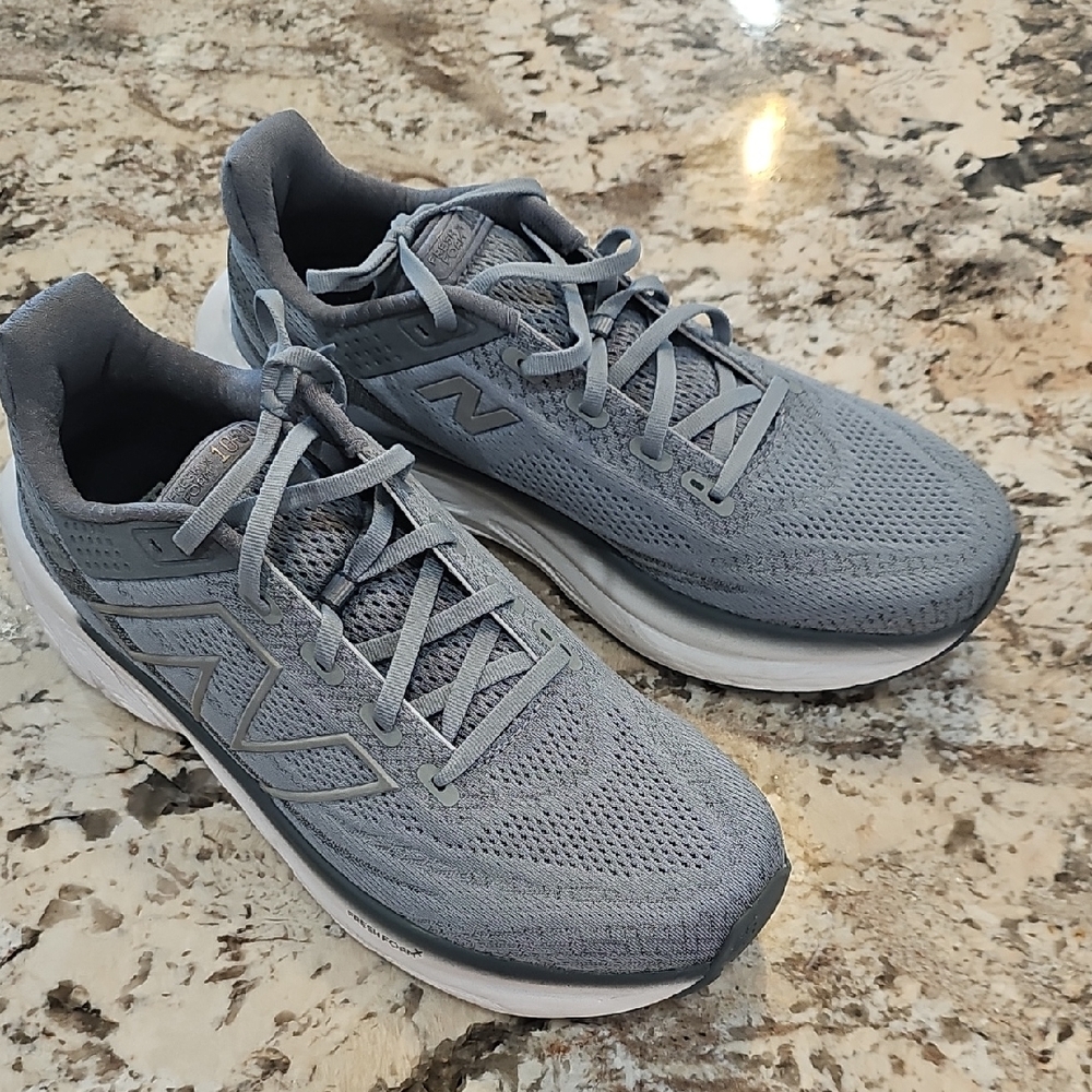 New Balance Men's Gray Running Shoes